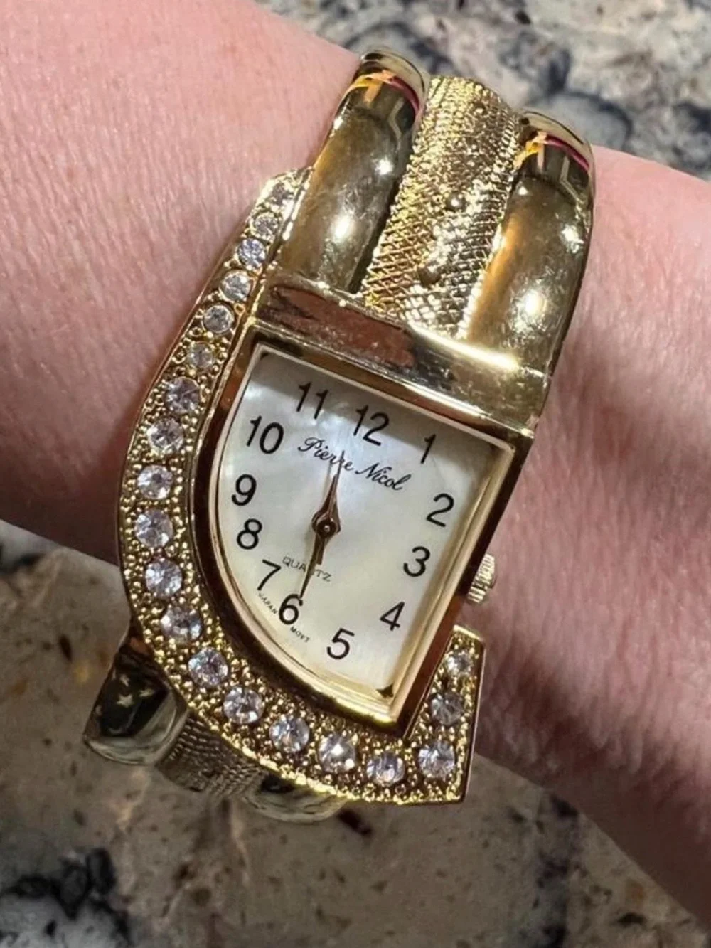 Vintage Y2K Gold-Tone Crystal Accent Women’s Watch